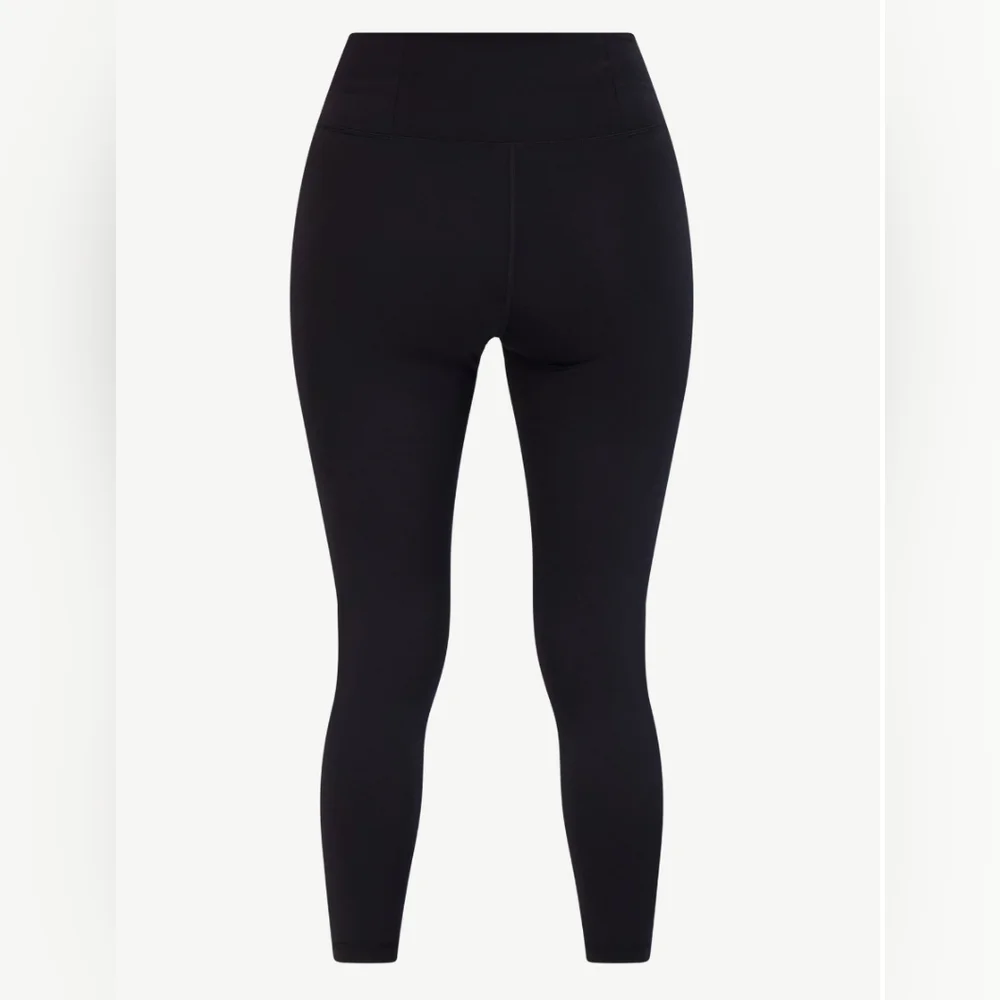 Free Assembly Women's Black Super Soft 7/8 Leggings, Size Small, New With Tag - Picture 3 of 10